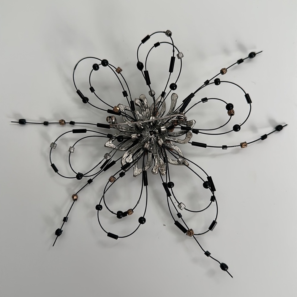 Brooch - Picture 2 of 3